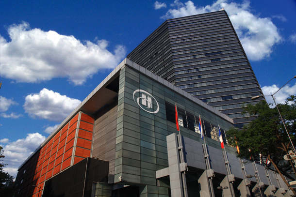 hilton (114K)